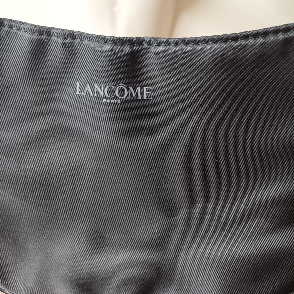 Lancome Stylish Black Crossbody Bag - Picture 4 of 9